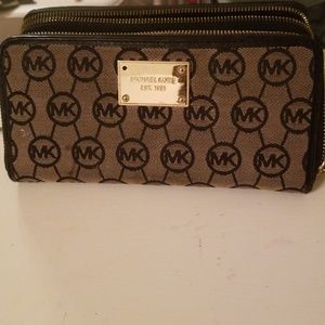 MK wallet
